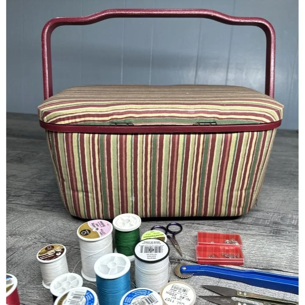 Vintage 70s Sewing Box Carrying Wood Handle Removable Plastic Tray & Extras Lot - Picture 3 of 16